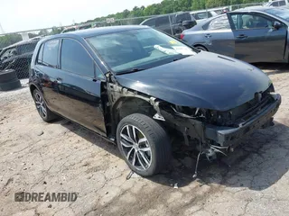 2017 Volkswagen Golf S z VIN 3VW217AU1HM062321, wystawiony jako IAAI lot #42247524 z przebiegiem 163 967 mil mil oraz . Historia ofert i sprzedaży dostępna na DreamBid. Obrazek 1.