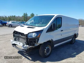2018 Ford Transit z VIN 1FTYE1ZM7JKA08831, wystawiony jako IAAI lot #41930968 z przebiegiem 114 648 mil mil oraz . Historia ofert i sprzedaży dostępna na DreamBid. Obrazek 18.
