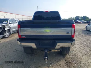 2017 Ford F-250 Lariat with VIN 1FT7W2BT9HED50676, listed as a IAAI auction lot 40101868 with 154,199 mi miles and . Bid and sale history available at DreamBid. Image 17.