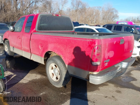 2000 Ford F-150 XL with VIN 1FTZX1724YKB03258, listed as a IAAI auction lot 41356935 with 208,570 mi miles. Bid and sale history available at carsss.com. Image 3.