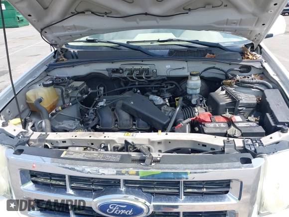 2008 Ford Escape Limited with VIN 1FMCU94178KD75081, listed as a IAAI auction lot 41954169 with 141,570 mi miles. Bid and sale history available at carsss.com. Image 10.