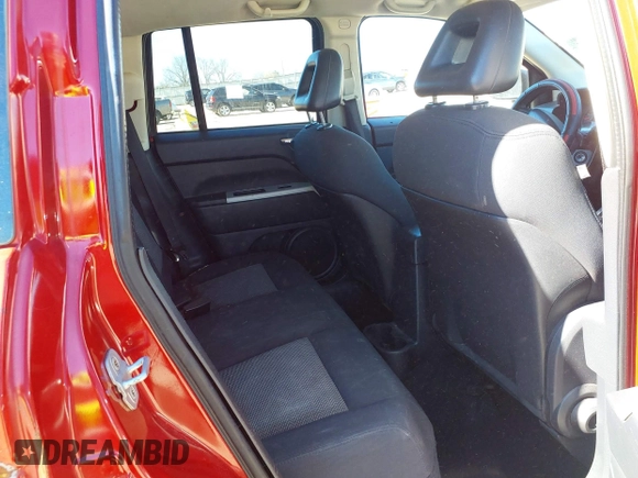 2008 Jeep Compass Sport with VIN 1J8FT470X8D683997, listed as a IAAI auction lot 41674953 with 208,646 mi miles. Bid and sale history available at carsss.com. Image 8.