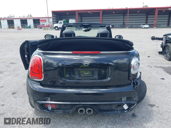 2021 MINI Convertible Cooper S z VIN WMWWJ5C0XM3M08622, wystawiony jako IAAI lot #42507679 z przebiegiem 36 932 mil mil oraz . Historia ofert i sprzedaży dostępna na DreamBid. Obrazek 16.