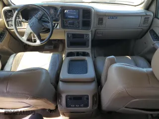 2003 Chevrolet Silverado 2500HD LS with VIN 1GCHK23U83F256329, listed as a Copart auction lot 50202185 with 198,365 mi miles and Salvage Title. Bid and sale history available at carsss.com. Image 8.