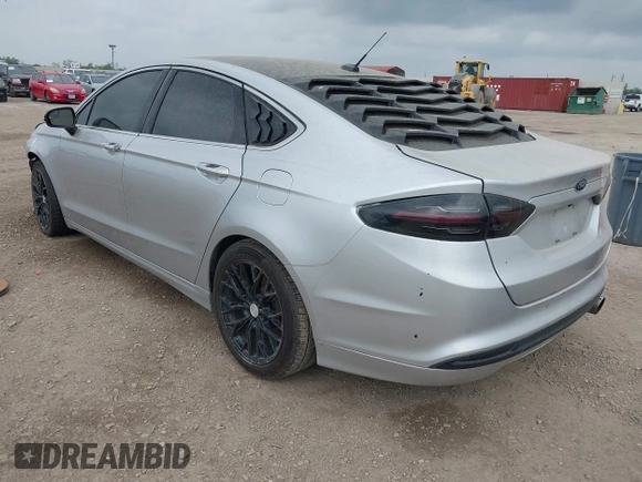 2016 Ford Fusion SE with VIN 3FA6P0HD4GR214129, listed as a IAAI auction lot 42131138 with 95,219 mi miles and . Bid and sale history available at DreamBid. Image 3.