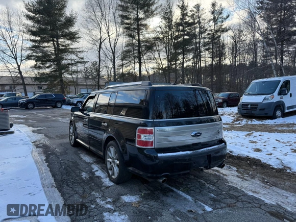 2010 Ford Flex Limited w/Ecoboost with VIN 2FMHK6DT4ABA33924, listed as a Copart auction lot 89022355 with 142,296 mi miles and Clean Title. Bid and sale history available at carsss.com. Image 3.