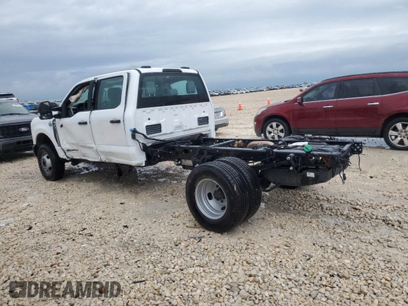 2024 Ford F-350 XL with VIN 1FD8W3HT6REE02974, listed as a Copart auction lot 55772355 with 1,453 mi miles and Salvage title. Bid and sale history available at DreamBid. Image 2.