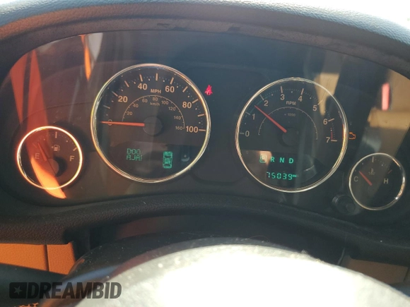 2016 Jeep Wrangler Unlimited Sahara z VIN 1C4BJWEG3GL115814, wystawiony jako Copart lot #62281895 z przebiegiem 75 039 mil mil oraz Szkoda całkowita • Salvage title. Historia ofert i sprzedaży dostępna na DreamBid. Obrazek 9.