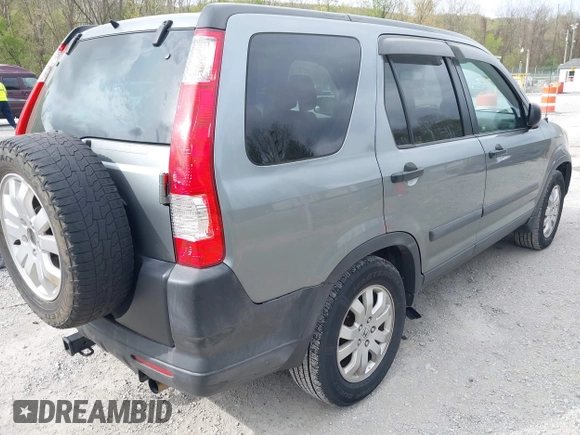 2006 Honda CR-V EX with VIN SHSRD78816U427608, listed as a IAAI auction lot 42094222 with 301,345 mi miles and . Bid and sale history available at carsss.com. Image 4.
