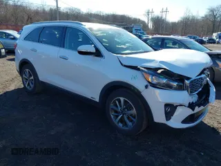 2019 Kia Sorento EX V6 with VIN 5XYPHDA52KG478927, listed as a IAAI auction lot 41822495 with 33,052 mi miles. Bid and sale history available at carsss.com. Image 1.