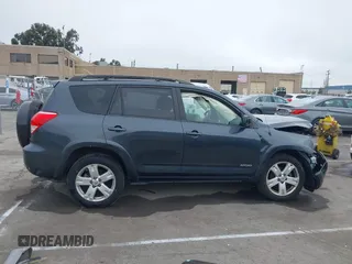 2006 Toyota RAV4 Sport with VIN JTMBK32V266009852, listed as a IAAI auction lot 41664566 with 176,515 mi miles. Bid and sale history available at carsss.com. Image 14.