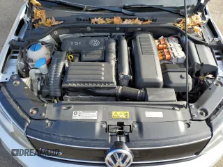 2015 Volkswagen Jetta Sedan Hybrid SEL Premium with VIN 3VW637AJ7FM310554, listed as a Copart auction lot 79337953 with 115,248 mi miles. Bid and sale history available at carsss.com. Image 13.