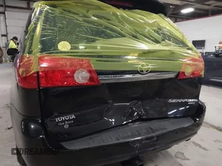 2009 Toyota Sienna XLE with VIN 5TDBK22CX9S026735, listed as a IAAI auction lot 41858014 with 187,761 mi miles and . Bid and sale history available at DreamBid. Image 6.