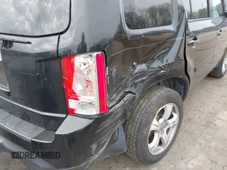 2015 Honda Pilot EX-L z VIN 5FNYF3H57FB019710, wystawiony jako IAAI lot #41553589 z przebiegiem 163 687 mil mil oraz . Historia ofert i sprzedaży dostępna na DreamBid. Obrazek 6.