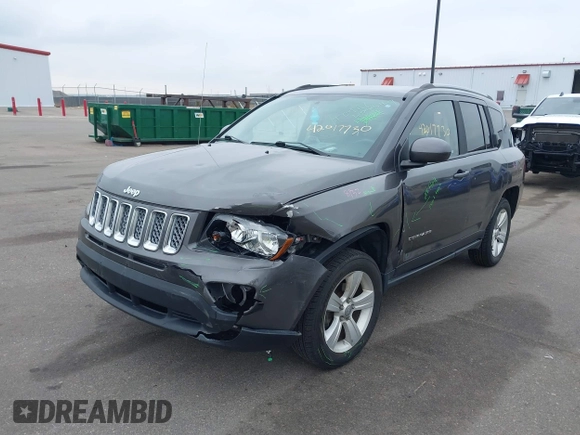 2016 Jeep Compass High Altitude z VIN 1C4NJDEB2GD685450, wystawiony jako IAAI lot #42017730 z przebiegiem 162 646 mil mil oraz . Historia ofert i sprzedaży dostępna na DreamBid. Obrazek 6.