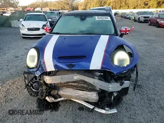 2021 MINI Hardtop 4 Door Cooper S with VIN WMWXU9C04M2N77138, listed as a Copart auction lot 83422584 with 32,370 mi miles and Salvage title. Bid and sale history available at DreamBid. Image 11.