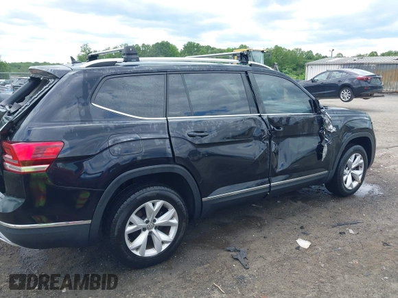 2018 Volkswagen Atlas SEL z VIN 1V2MR2CA2JC516351, wystawiony jako IAAI lot #42341113 z przebiegiem 135 077 mil mil oraz . Historia ofert i sprzedaży dostępna na DreamBid. Obrazek 13.