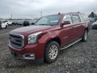 2017 GMC Yukon XL SLT with VIN 1GKS2GKC8HR205838, listed as a Copart auction lot 44051755 with 207,546 mi miles and Salvage Title. Bid and sale history available at carsss.com. Image 1.