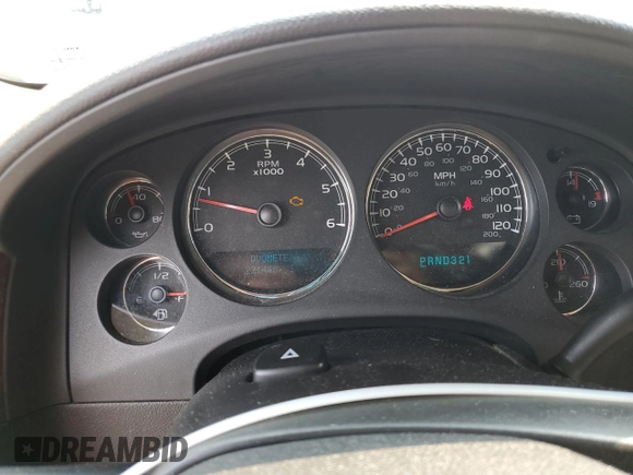 2007 Chevrolet Suburban LT with VIN 1GNFK16307J270031, listed as a Copart auction lot 67089014 with 221,448 mi miles and Salvage Title. Bid and sale history available at carsss.com. Image 9.