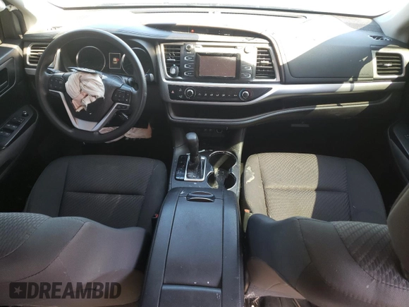 2018 Toyota Highlander LE z VIN 5TDZARFH4JS040991, wystawiony jako Copart lot #48375895 z przebiegiem 47 243 mil mil oraz Szkoda całkowita • Salvage title. Historia ofert i sprzedaży dostępna na DreamBid. Obrazek 8.