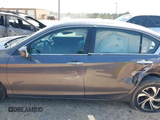 2017 Honda Accord Sedan LX with VIN 1HGCR2F32HA078464, listed as a IAAI auction lot 41914217 with 207,370 mi miles. Bid and sale history available at carsss.com. Image 13.