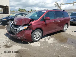 2015 Toyota Sienna XLE с VIN 5TDYK3DC9FS529441, выставлен на аукционе Copart как лот 55474845 с пробегом 119 156 миль миль и Списание • Salvage title. История ставок и продаж доступна на DreamBid. Изображение 1.