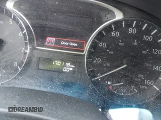 2014 Nissan Pathfinder S z VIN 5N1AR2MM0EC697321, wystawiony jako IAAI lot #41753392 z przebiegiem 170 118 mil mil oraz . Historia ofert i sprzedaży dostępna na DreamBid. Obrazek 7.