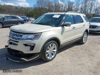 2018 Ford Explorer Limited with VIN 1FM5K7F89JGB84669, listed as a IAAI auction lot 41880507 with 93,941 mi miles. Bid and sale history available at carsss.com. Image 2.