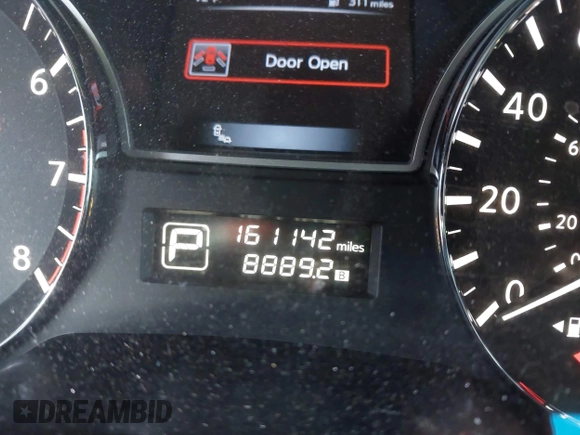 2015 Nissan Pathfinder Platinum with VIN 5N1AR2MN8FC693981, listed as a IAAI auction lot 42145556 with 161,142 mi miles and . Bid and sale history available at DreamBid. Image 16.