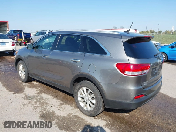 2016 Kia Sorento LX with VIN 5XYPG4A3XGG120676, listed as a IAAI auction lot 40568581 with 179,418 mi miles. Bid and sale history available at carsss.com. Image 3.