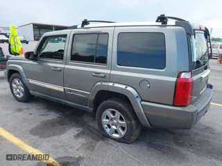 2007 Jeep Commander Limited with VIN 1J8HH58297C636318, listed as a IAAI auction lot 42105138 with 149,972 mi miles. Bid and sale history available at carsss.com. Image 3.