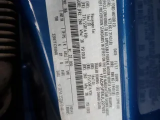 2018 Ford Focus SE z VIN 1FADP3FE6JL227653, wystawiony jako Copart lot #56827585 z przebiegiem Nie podano mil oraz Szkoda całkowita • Salvage title. Historia ofert i sprzedaży dostępna na DreamBid. Obrazek 12.