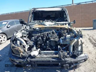 2022 Ford Bronco with VIN 1FMDE5CP5NLB62541, listed as a IAAI auction lot 42185029 with Not provided miles and . Bid and sale history available at DreamBid. Image 6.