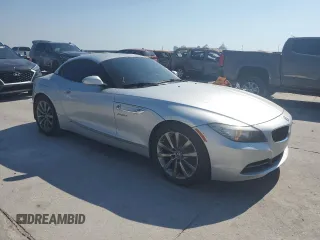 2011 BMW Z4 sDrive30i with VIN WBALM5C59BE379511, listed as a Copart auction lot 73425184 with 70,981 mi miles and Salvage Title. Bid and sale history available at carsss.com. Image 4.