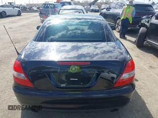 2005 Mercedes-Benz SLK-Class with VIN WDBWK56F85F066196, listed as a IAAI auction lot 41692697 with 197,941 mi miles. Bid and sale history available at carsss.com. Image 16.