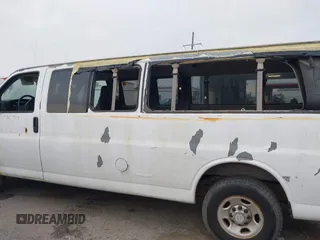 2007 Chevrolet Express Passenger с VIN 1GAHG39UX71162351, выставлен на аукционе IAAI как лот 41887144 с пробегом 353 473 миль миль и . История ставок и продаж доступна на DreamBid. Изображение 14.