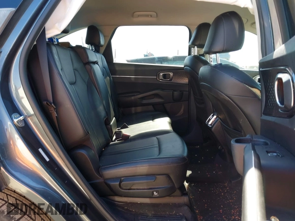 2021 Kia Sorento S with VIN 5XYRL4LC4MG045731, listed as a IAAI auction lot 41631135 with 35,441 mi miles and . Bid and sale history available at DreamBid. Image 8.