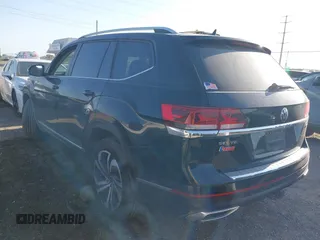 2023 Volkswagen Atlas SEL z VIN 1V2BR2CA4PC557385, wystawiony jako IAAI lot #42008233 z przebiegiem Nie podano mil oraz . Historia ofert i sprzedaży dostępna na DreamBid. Obrazek 3.