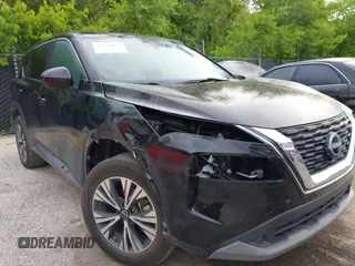 2023 Nissan Rogue SV z VIN JN8BT3BA7PW421121, wystawiony jako IAAI lot #42335059 z przebiegiem 57 866 mil mil oraz . Historia ofert i sprzedaży dostępna na DreamBid. Obrazek 6.