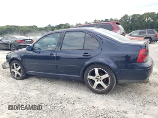 2000 Volkswagen Jetta with VIN 3VWSE29M7YM028198, listed as a Copart auction lot 73648504 with 265,184 mi miles and Salvage title. Bid and sale history available at DreamBid. Image 2.