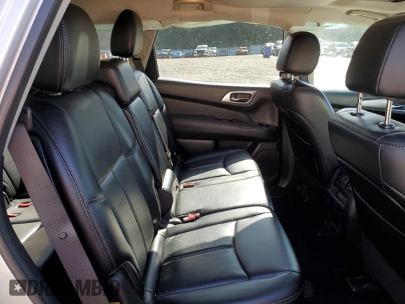 2017 Nissan Pathfinder SV z VIN 5N1DR2MN9HC909191, wystawiony jako Copart lot #56389135 z przebiegiem 95 101 mil mil oraz Szkoda całkowita • Salvage title. Historia ofert i sprzedaży dostępna na DreamBid. Obrazek 11.