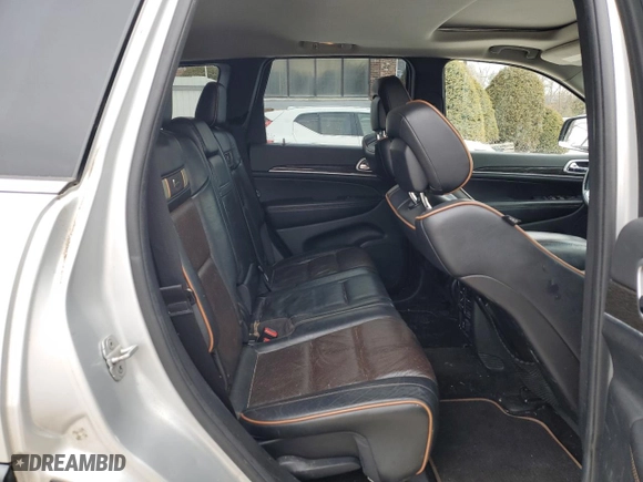 2011 Jeep Grand Cherokee Laredo with VIN 1J4RR4GT5BC647400, listed as a Copart auction lot 88588375 with 175,155 mi miles and Clean Title. Bid and sale history available at carsss.com. Image 11.