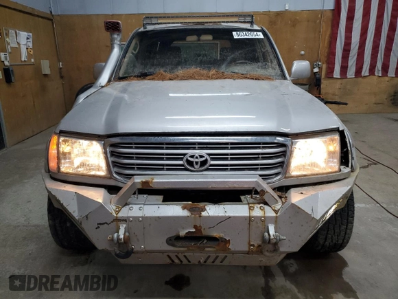 1999 Toyota Land Cruiser with VIN JT3HT05JXX0063617, listed as a Copart auction lot 86342654 with 230,315 mi miles and Clean Title. Bid and sale history available at carsss.com. Image 5.