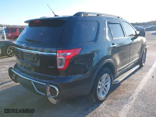 2014 Ford Explorer XLT with VIN 1FM5K8D89EGA00555, listed as a IAAI auction lot 41287417 with 142,952 mi miles. Bid and sale history available at carsss.com. Image 4.