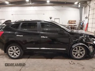 2012 Nissan Rogue S with VIN JN8AS5MT3CW261533, listed as a IAAI auction lot 41509296 with 141,533 mi miles. Bid and sale history available at carsss.com. Image 13.