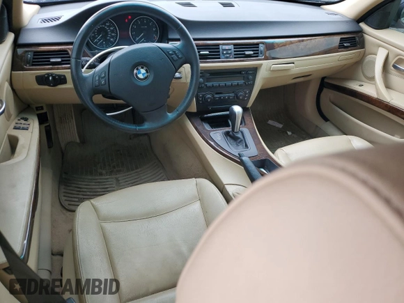 2006 BMW 3 Series 325i z VIN WBAVB13546KX39539, wystawiony jako Copart lot #54245225 z przebiegiem 217 453 mil mil oraz Czysty tytuł • Clean title. Historia ofert i sprzedaży dostępna na DreamBid. Obrazek 8.