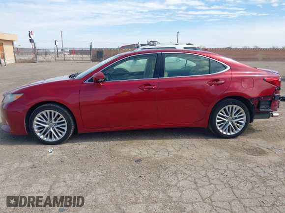 2013 Lexus ES 250 с VIN JTHBK1GG7D2065075, выставлен на аукционе IAAI как лот 41761753 с пробегом 121 272 миль миль и . История ставок и продаж доступна на DreamBid. Изображение 15.