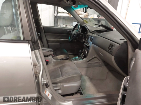 2006 Subaru Forester 2.5 X with VIN JF1SG63616H716249, listed as a IAAI auction lot 42002673 with 147,531 mi miles. Bid and sale history available at carsss.com. Image 5.