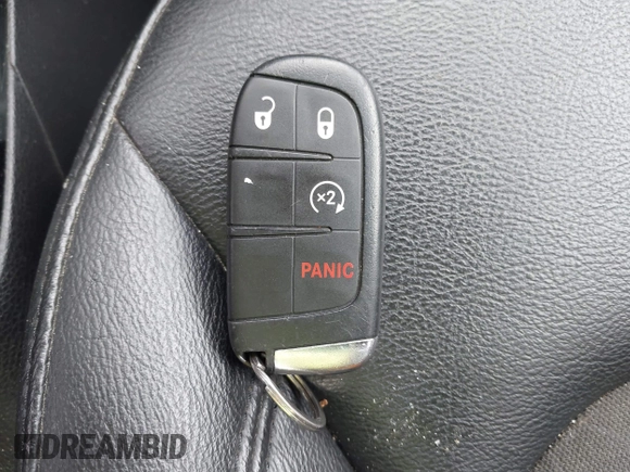 2021 Jeep Compass Altitude with VIN 3C4NJDBBXMT586529, listed as a IAAI auction lot 42296016 with 71,789 mi miles and . Bid and sale history available at DreamBid. Image 11.