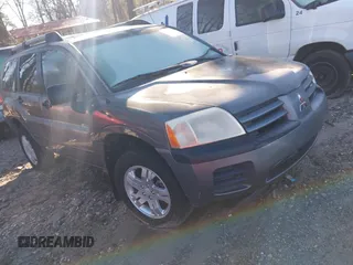 2005 Mitsubishi Endeavor LS with VIN 4A4MM21S15E074337, listed as a IAAI auction lot 41411760 with 194,542 mi miles. Bid and sale history available at carsss.com. Image 1.